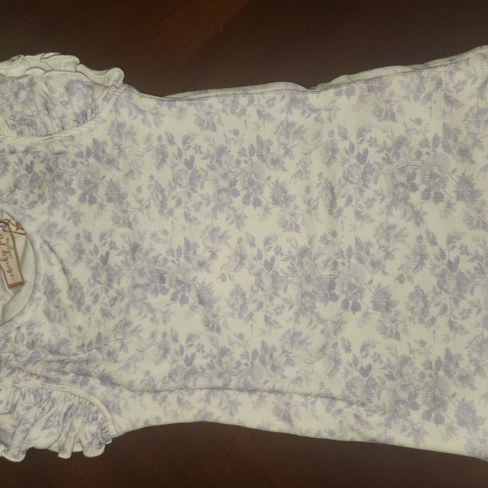 cheeky plum White and Light Purple Floral Ruffle Sleeve Tee